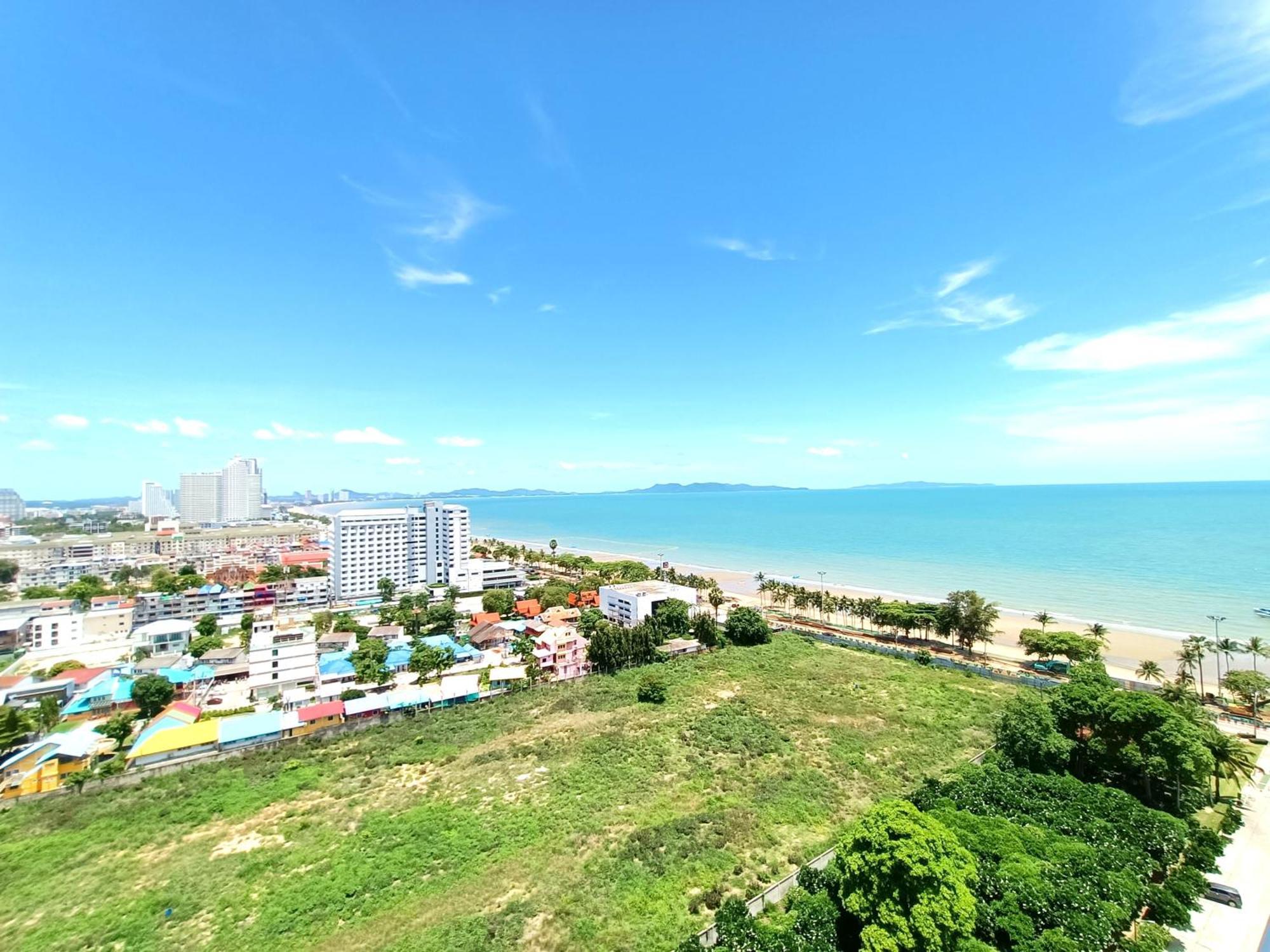 Sea View Beachfront Condos Pattaya ジョムティエンビーチ エクステリア 写真