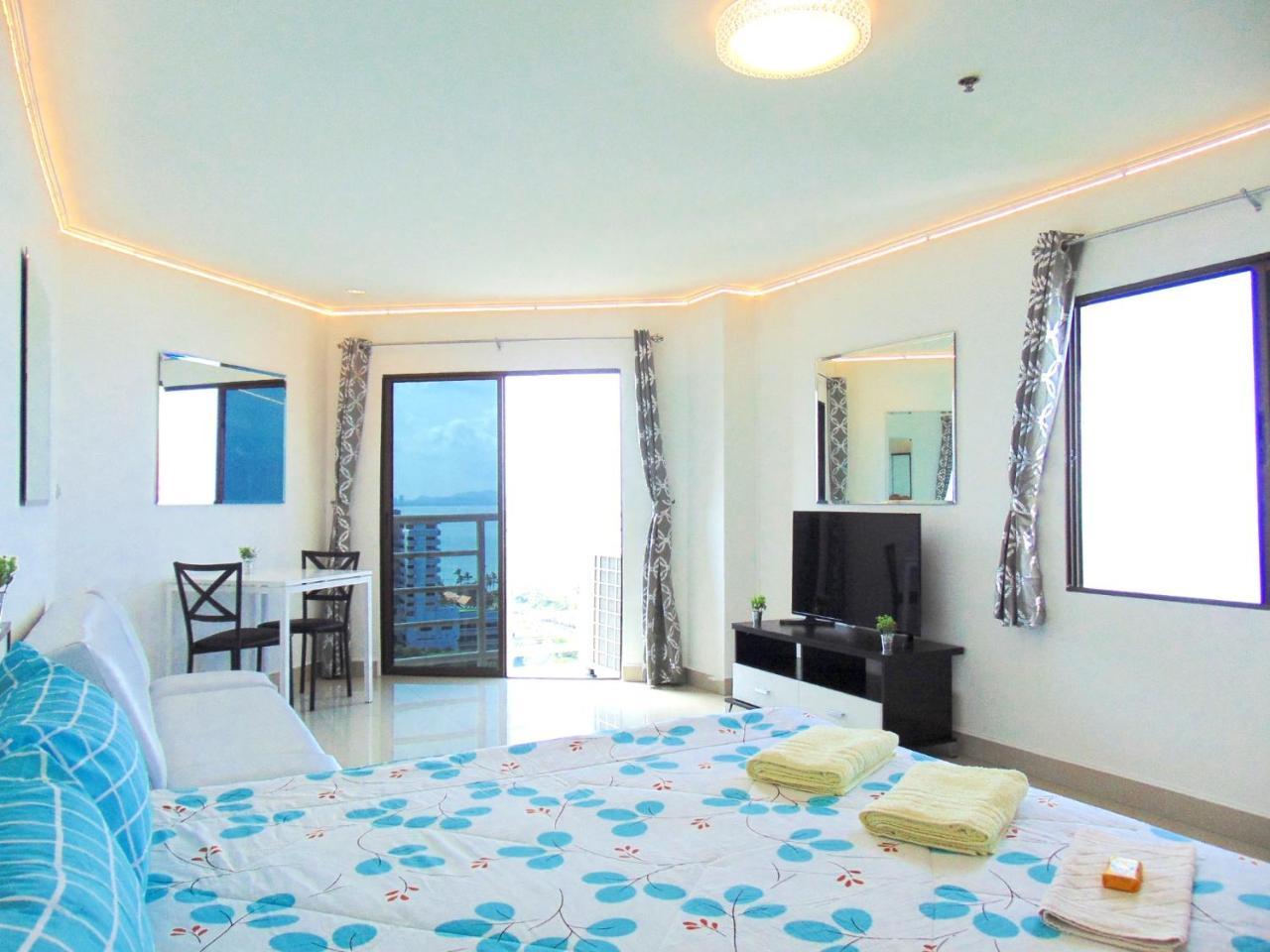 Sea View Beachfront Condos Pattaya ジョムティエンビーチ エクステリア 写真